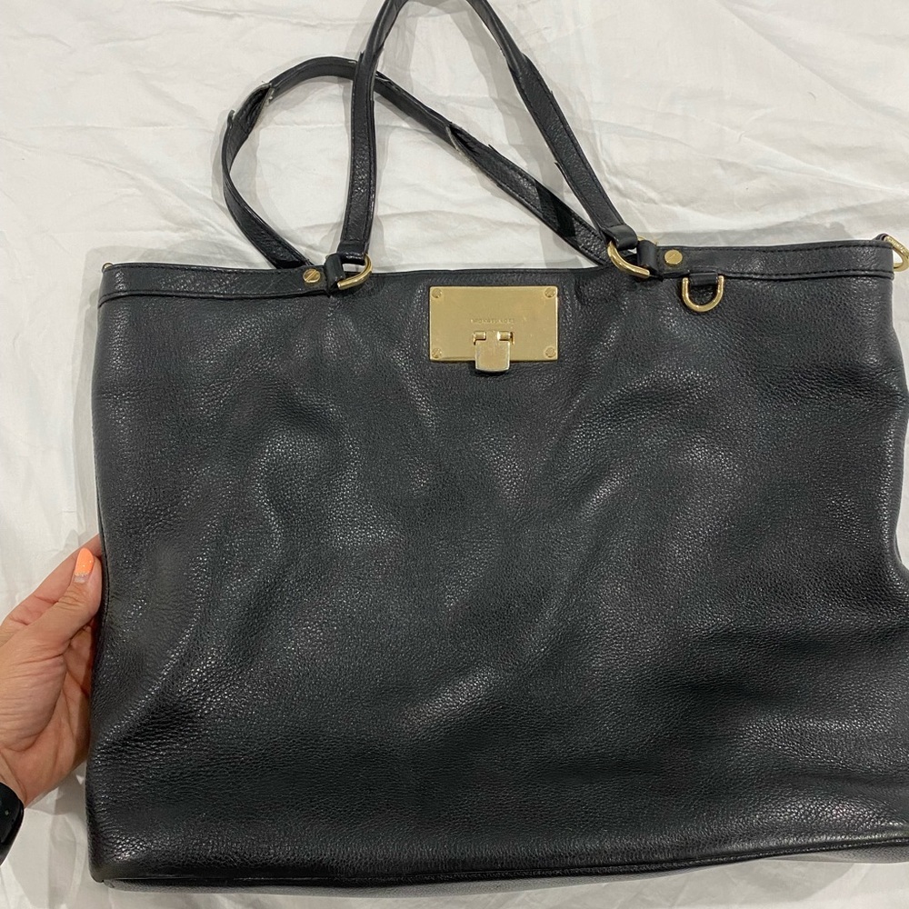 Michael Kors black leather purse